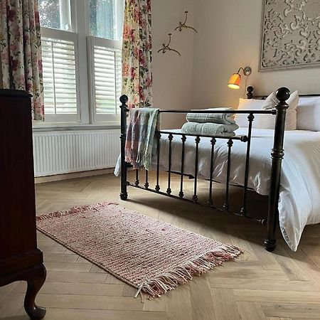 Private Apartment - 3 Bedrooms Harrogate Eksteriør billede
