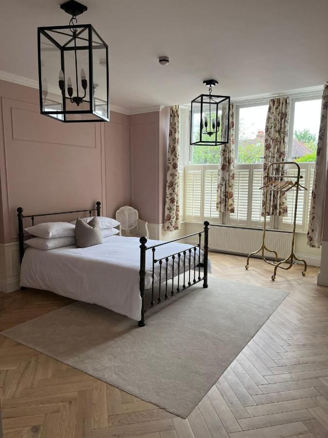 Private Apartment - 3 Bedrooms Harrogate Eksteriør billede